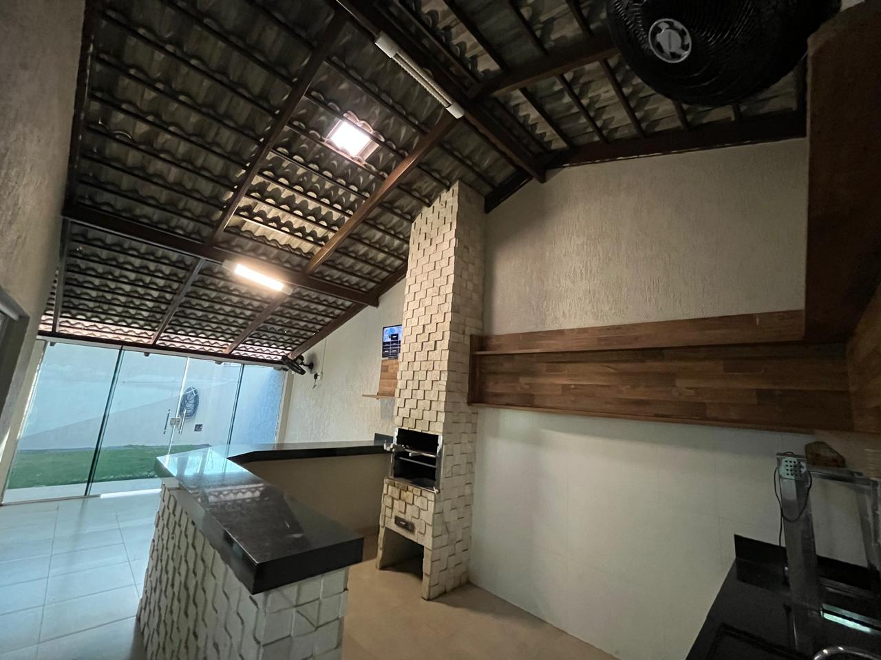 Sobrado de Luxo no Parque Anhanguera - 3 Quartos sendo 2 Suítes - 4 Vagas