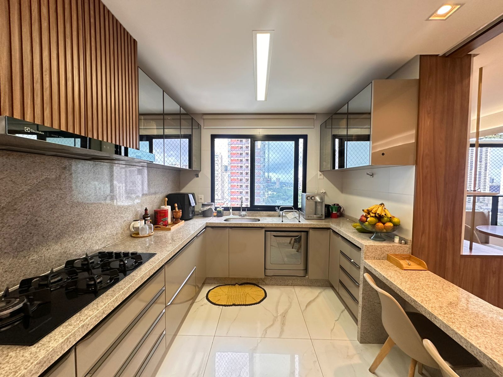 Apartamento Mobiliado de Luxo - 3 Suítes - Goiânia Shopping