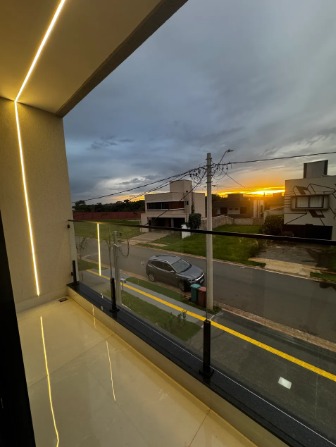 Sobrado Alto Padrão com 5 Suítes e Piscina no Jardins Capri