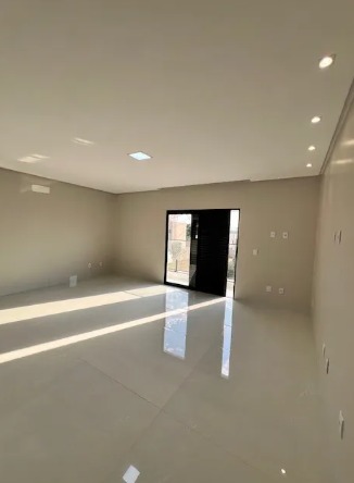 Sobrado Alto Padrão com 5 Suítes e Piscina no Jardins Capri