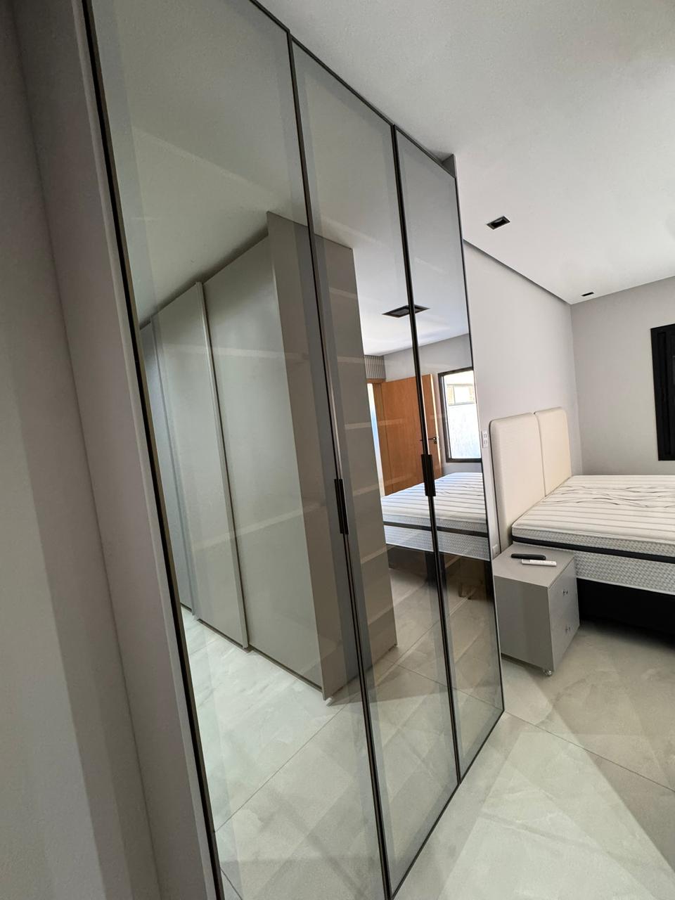 Casa de Luxo Mobiliada com Projeto Assinado - Condomínio Parque Ville Jacarandá