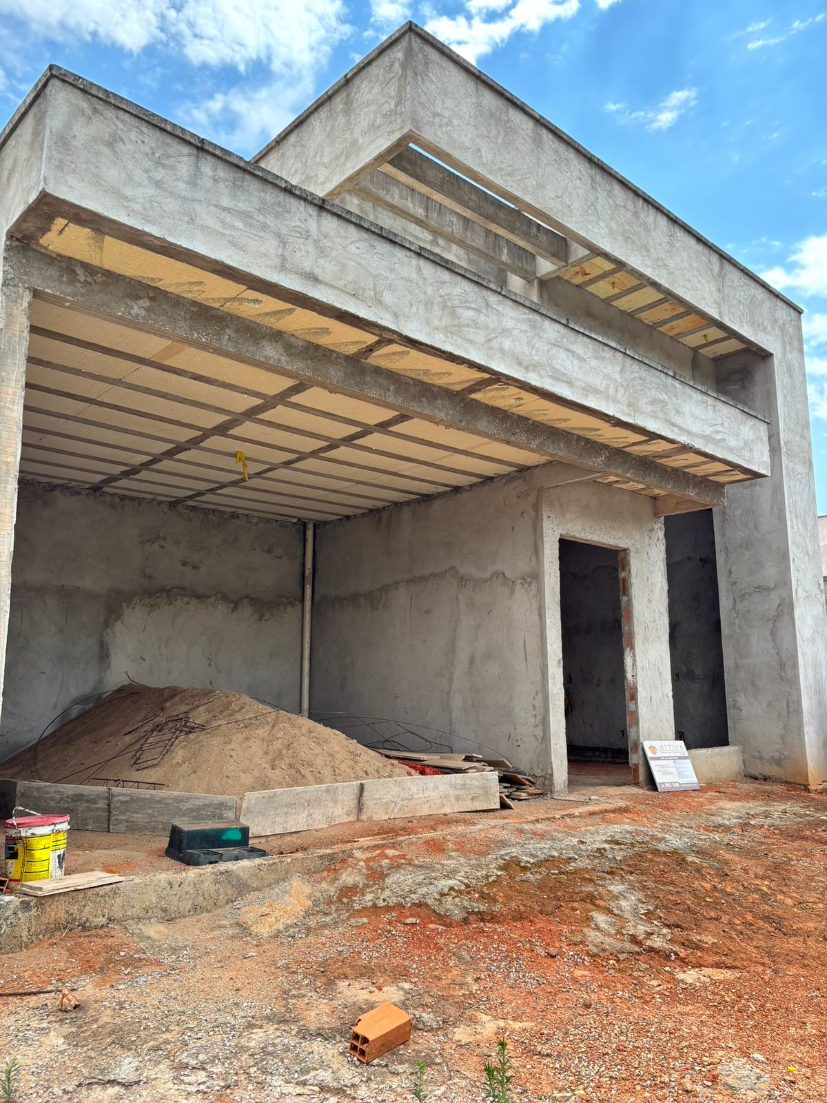 Casa Térrea 3 Suítes em Fase de Acabamento - Condomínio Parqville Pinheiros