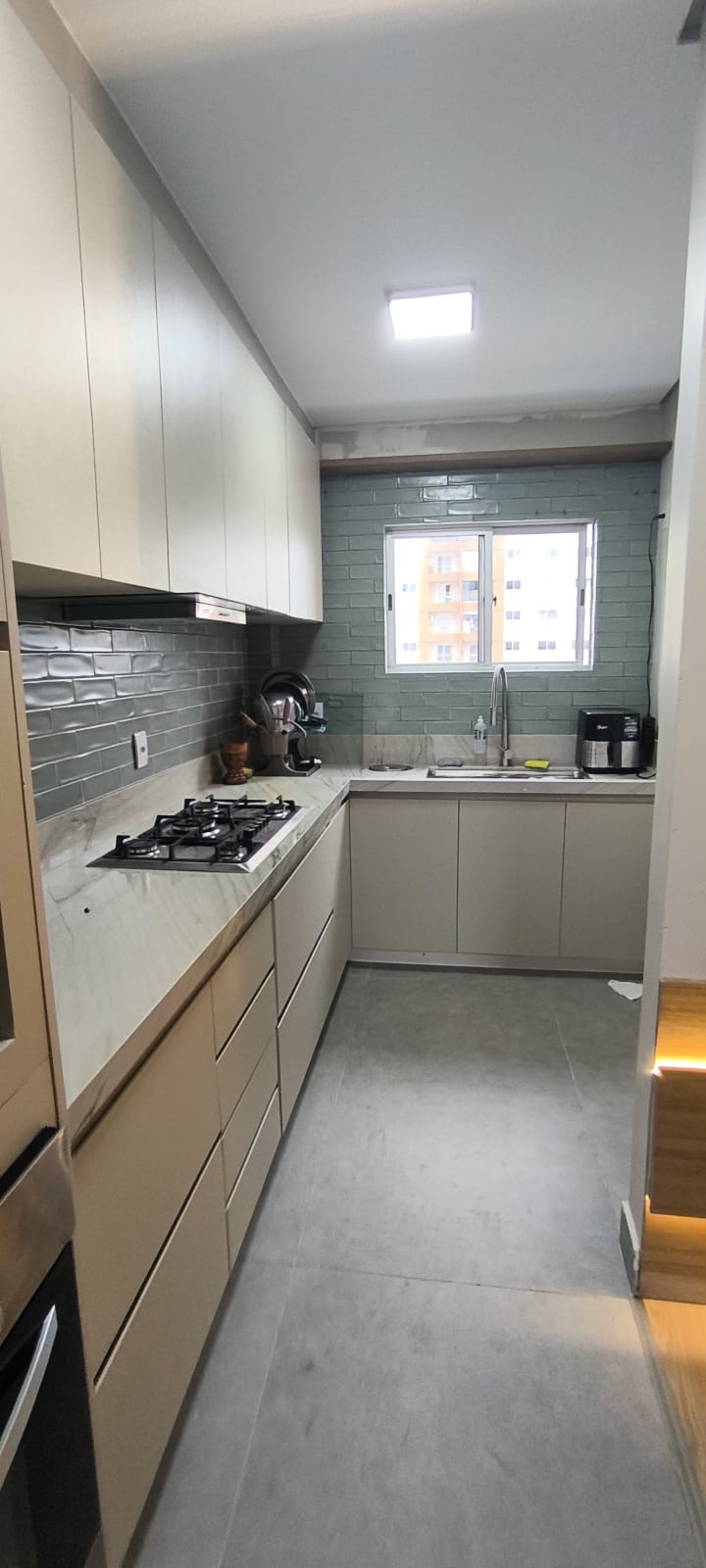 Apartamento Moderno 3 Quartos (2 Suítes) - Alto da Glória - Mobiliado