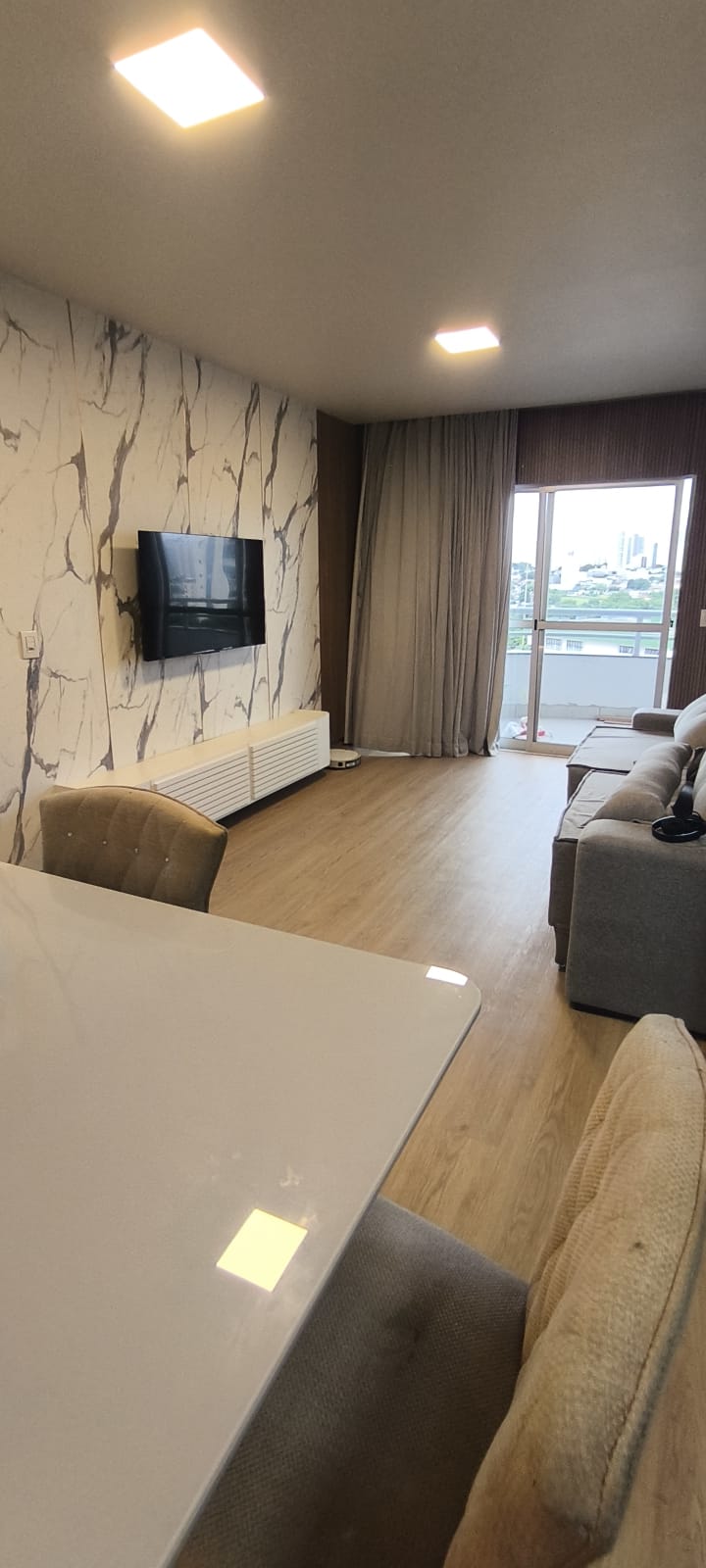 Apartamento Moderno 3 Quartos (2 Suítes) - Alto da Glória - Mobiliado