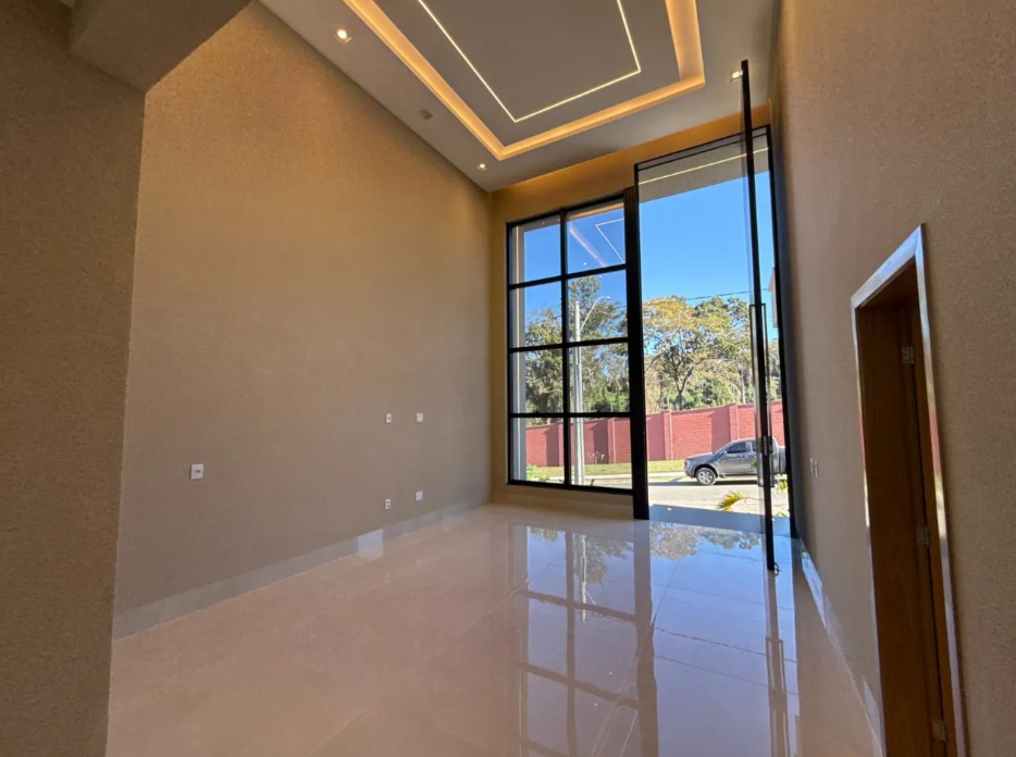 Casa Subtérrea Moderna no Jardins Nápoles - Vista Privilegiada para Área Verde