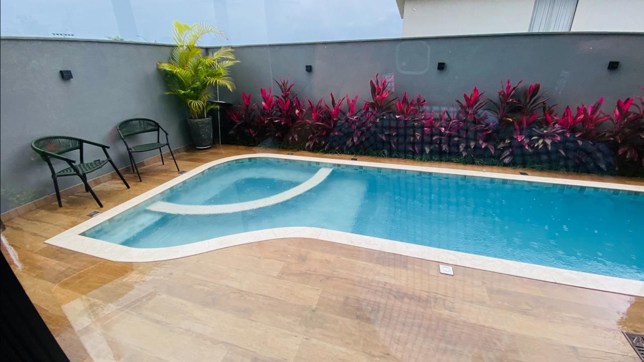 Casa de Arquitetura Contemporânea com 4 Suítes - Condomínio Parqville Pinheiros