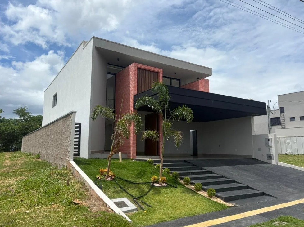 Sobrado Alto Padrão com 4 Suítes e Piscina - Jardins Nápoles