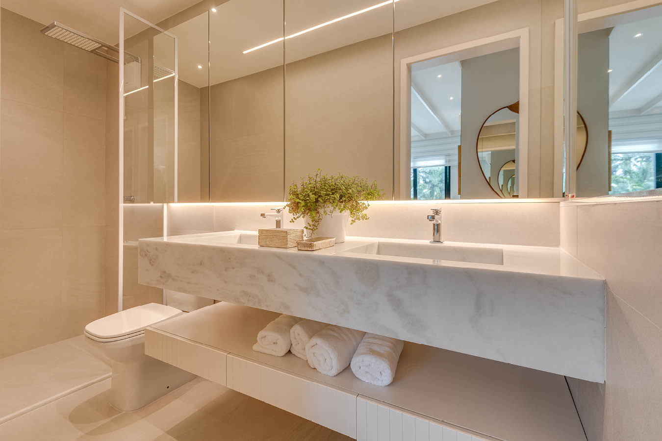 Apartamento 2Q Alto Padrão no Setor Bueno - Edifício Sync - Andar Alto Nascente