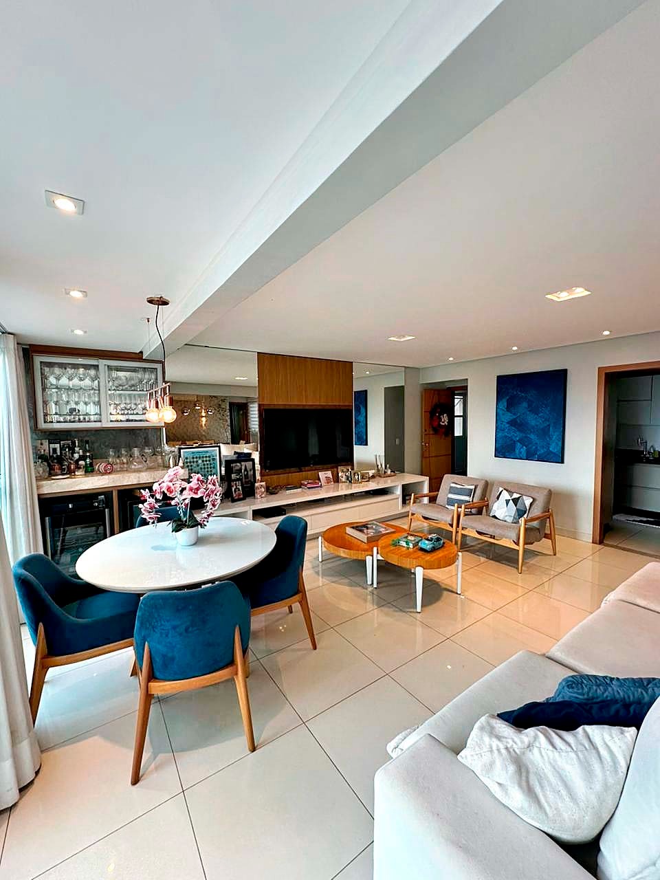 Apartamento 2 Quartos Mobiliado no Residencial Reserva Bueno - Setor Bueno