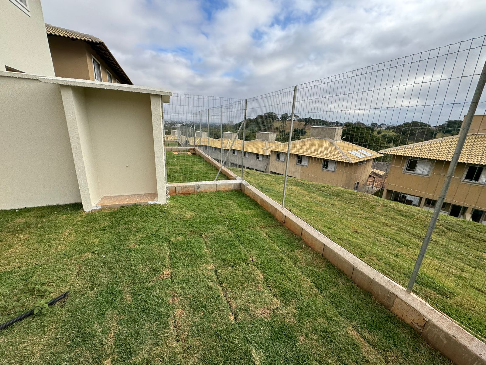 Sobrado Novo 3 Quartos - Condomínio Alto da Boa Vista Premium - 160m² - 4 Vagas