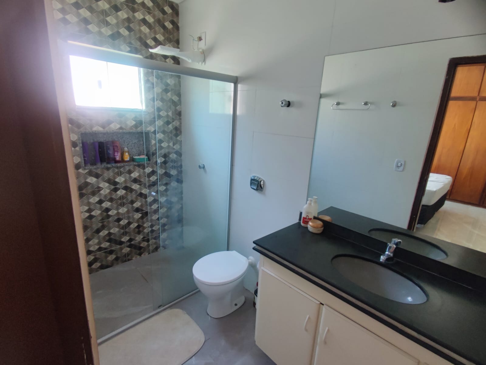 Casa Espaçosa com Piscina no Parque Anhanguera - 3 Quartos, Área Gourmet e 5 Vagas