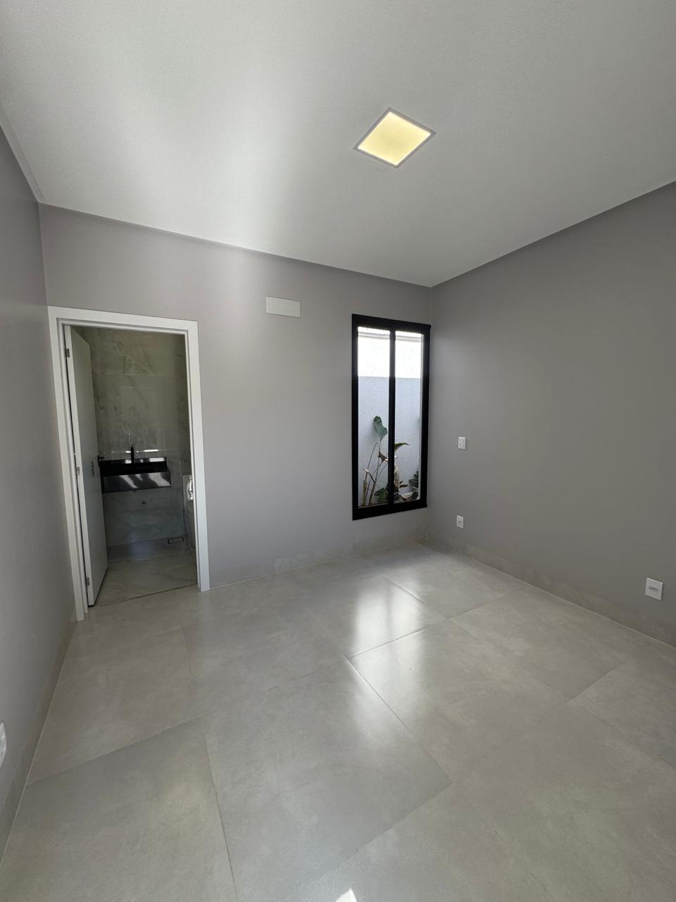 Casa Moderna de Alto Padrão com Piscina e 3 Suítes - Projeto Exclusivo