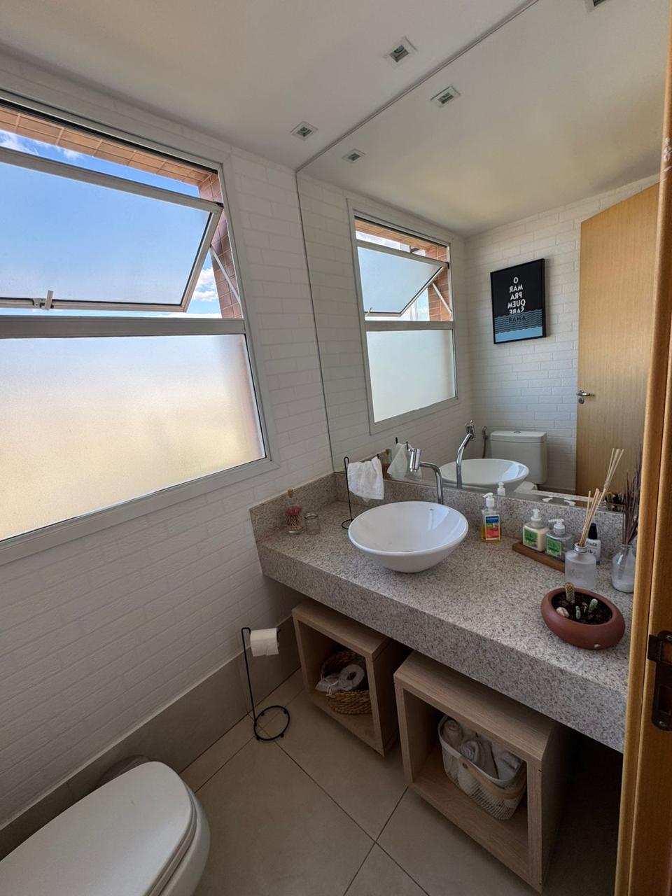 Apartamento Duplex Mobiliado de Alto Padrão - 3 Suítes com Vista Privilegiada