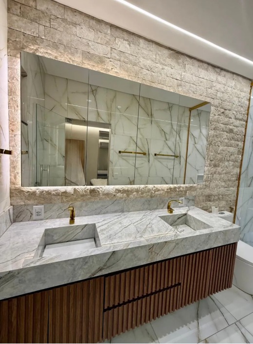 Casa Semi-Nova Mobiliada no Papillon Park - Lote de Esquina 407m²