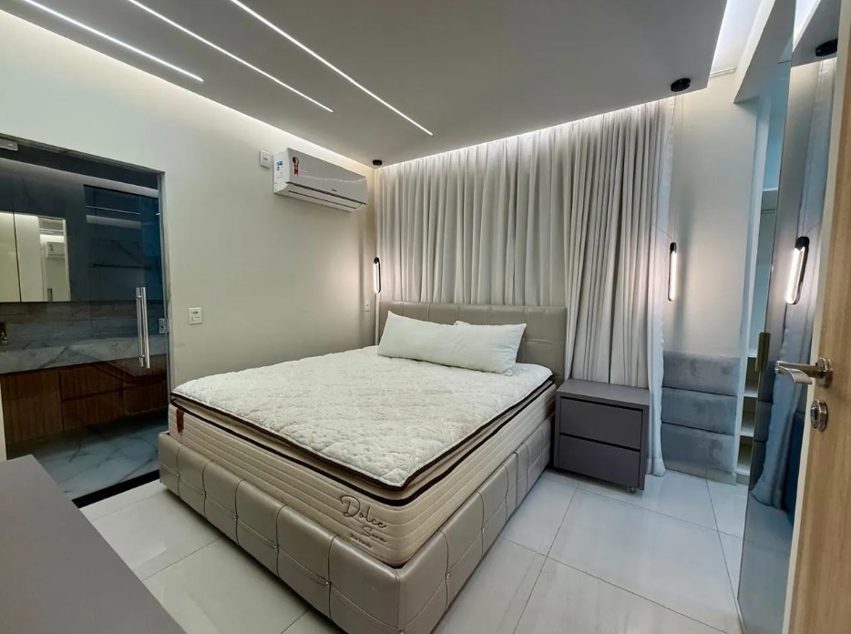 Casa Semi-Nova Mobiliada no Papillon Park - Lote de Esquina 407m²