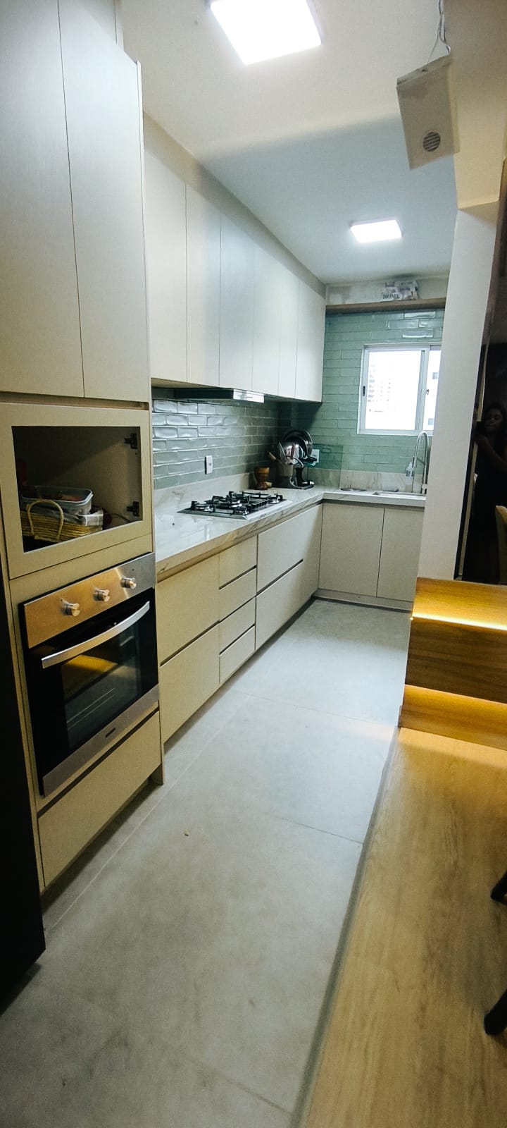 Apartamento Exclusivo 98m² com 3 Quartos (2 Suítes) - Alto da Glória