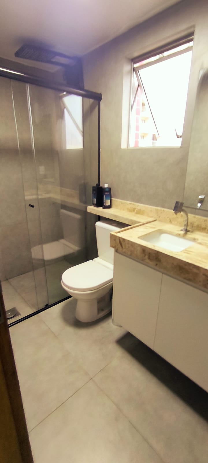 Apartamento Exclusivo 98m² com 3 Quartos (2 Suítes) - Alto da Glória