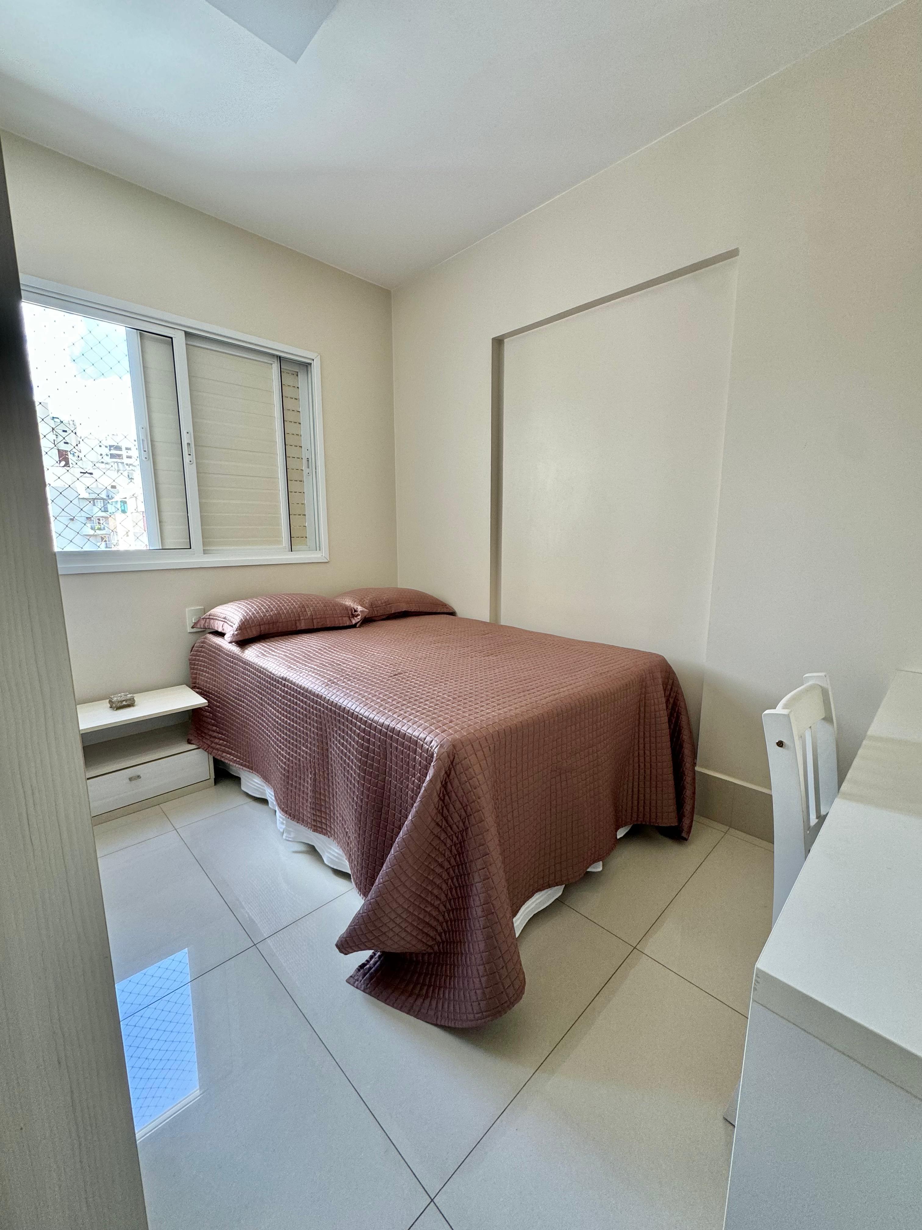 Apartamento Mobiliado 3 Quartos com 1 Suíte - Condomínio Completo