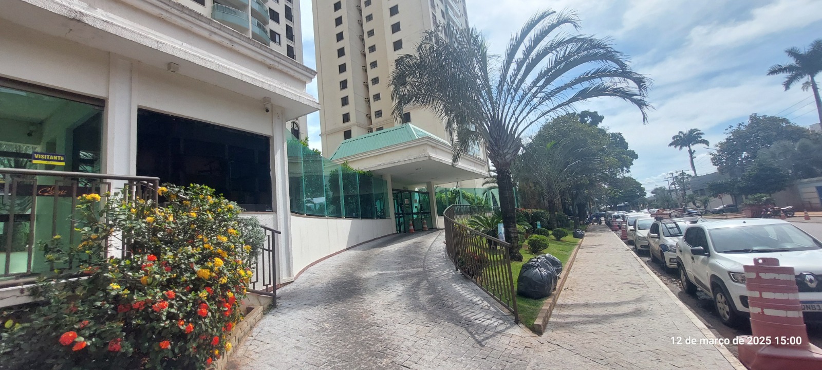 Apartamento à venda de 3 Quartos / Mobiliado / Edifício Borges Landeiro Classic / Setor Bueno