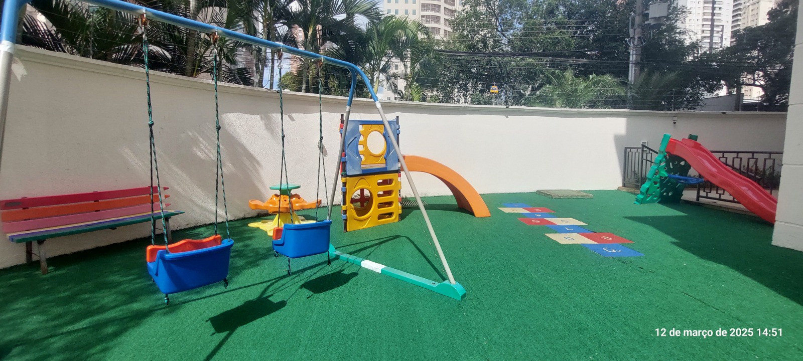 Apartamento à venda de 3 Quartos / Mobiliado / Edifício Borges Landeiro Classic / Setor Bueno