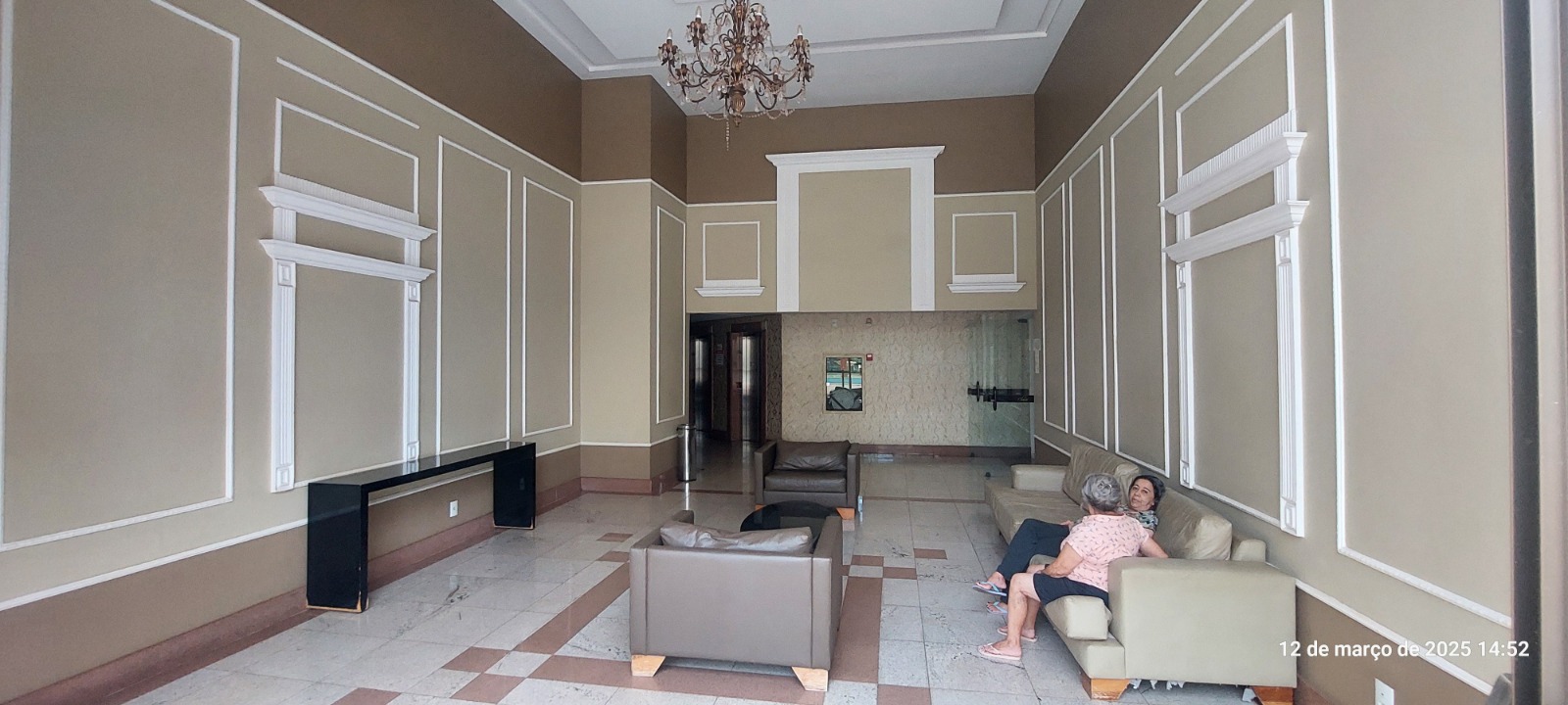 Apartamento à venda de 3 Quartos / Mobiliado / Edifício Borges Landeiro Classic / Setor Bueno
