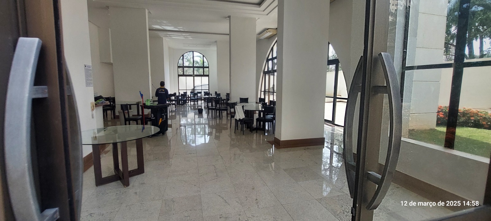 Apartamento à venda de 3 Quartos / Mobiliado / Edifício Borges Landeiro Classic / Setor Bueno