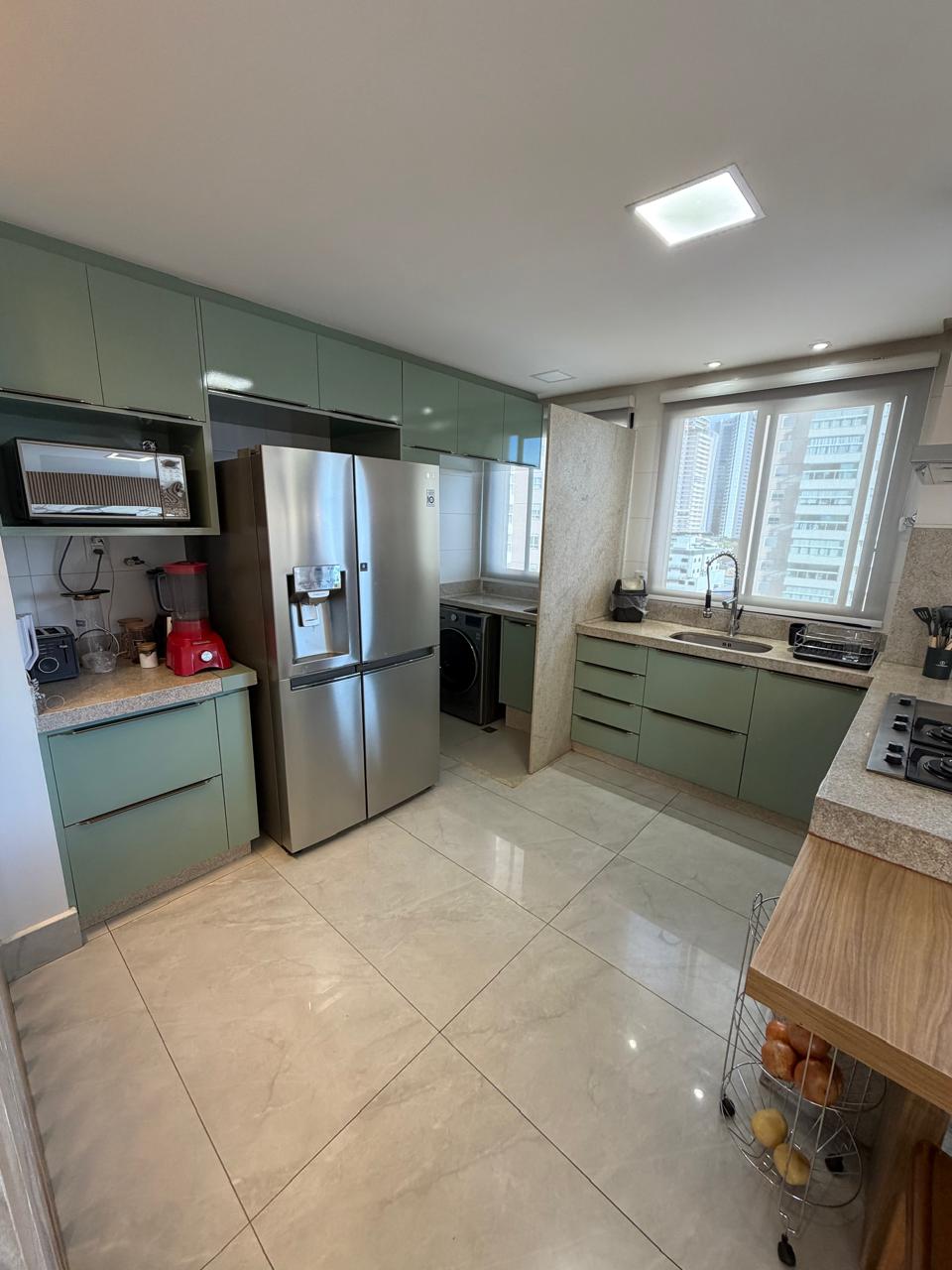 Apartamento Alto Padrão no Residencial Jardim Bueno -  3 Suítes com Armários, Projeto Luminotécnico e Churrasqueira Gourmet