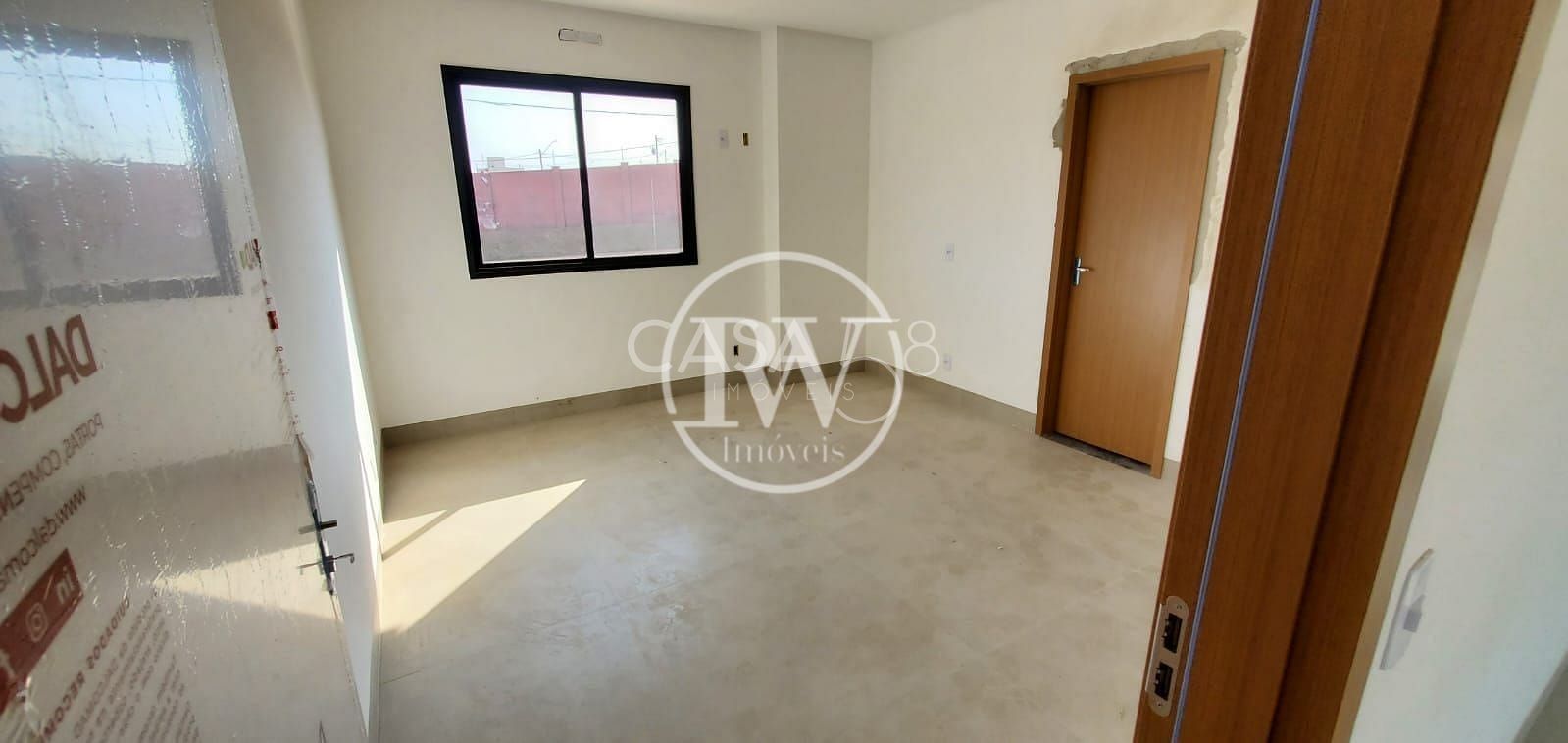 Casa à venda, Jardins Capri, Setor Negrão de Lima, 4 Quartos sendo 4 Suítes