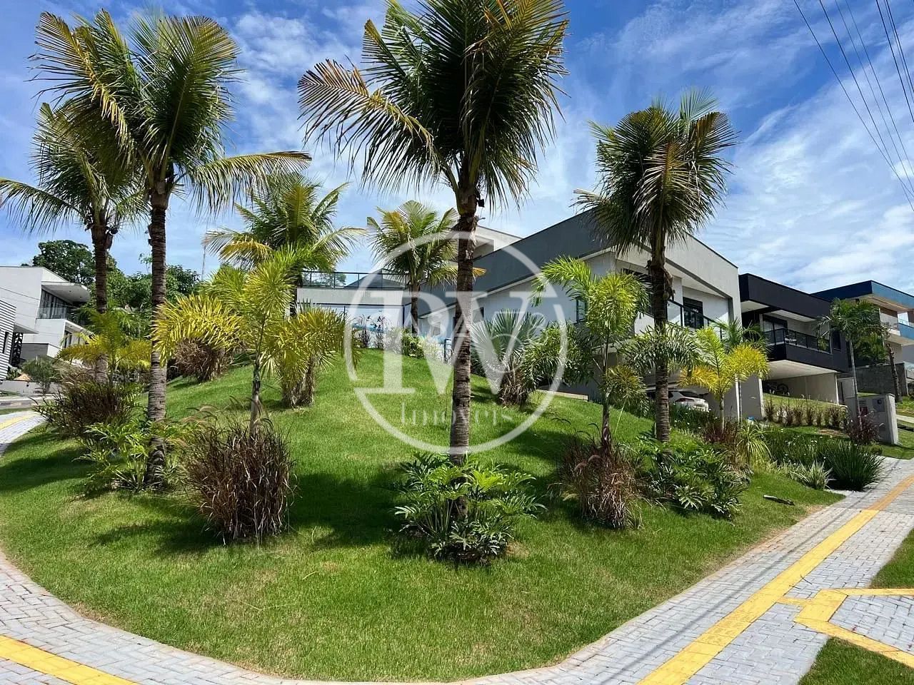 Casa à venda, Residencial Parque Mendanha, 438m² construídos | Terreno de 808m²