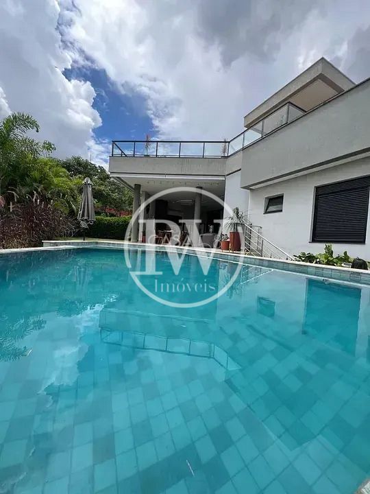 Casa à venda, Residencial Parque Mendanha, 438m² construídos | Terreno de 808m²