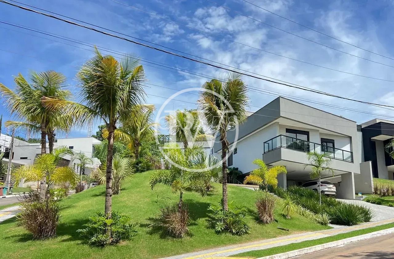 Casa à venda, Residencial Parque Mendanha, 438m² construídos | Terreno de 808m²