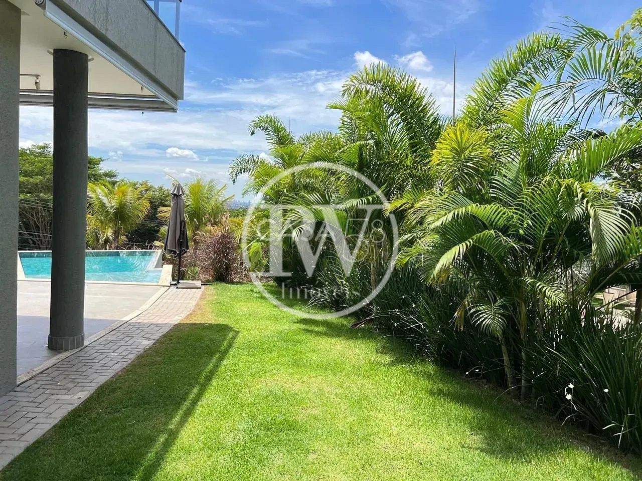 Casa à venda, Residencial Parque Mendanha, 438m² construídos | Terreno de 808m²