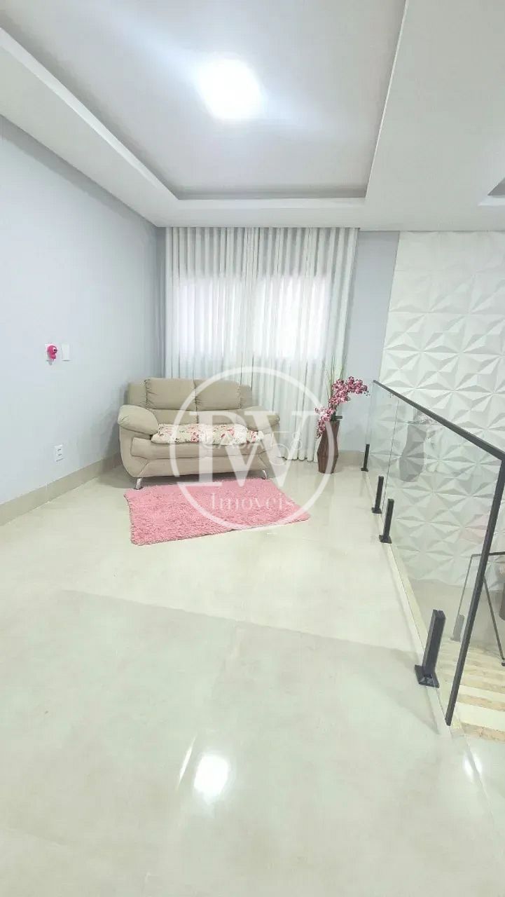 Sobrado à venda  em condominio fechado, 4 quartos