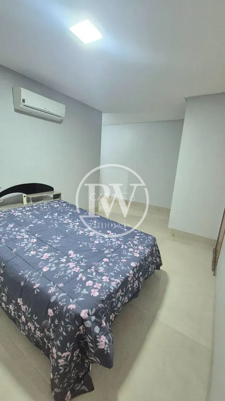 Sobrado à venda  em condominio fechado, 4 quartos