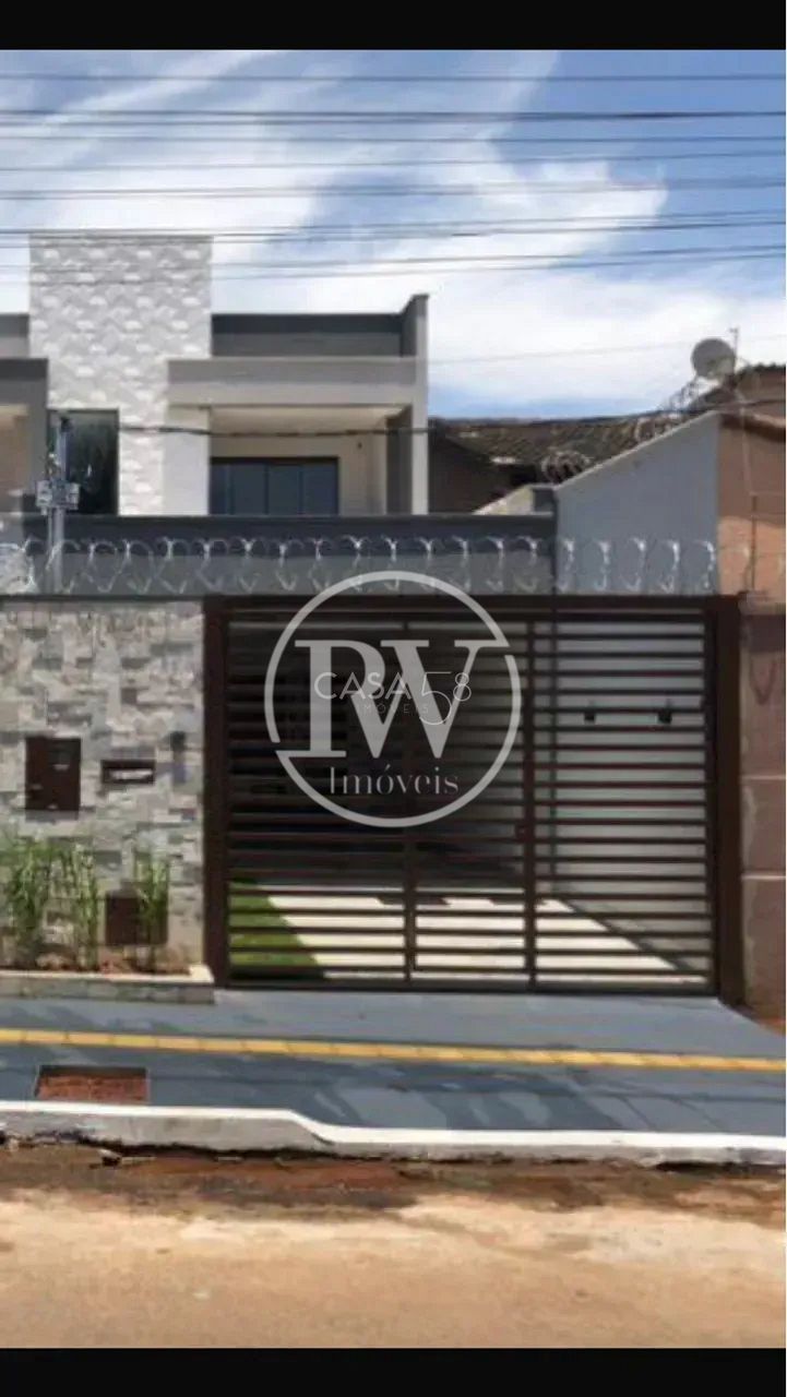Sobrado à venda, 3 Quartos, sendo 3 suites, Residencial Porto Seguro, Goiânia.