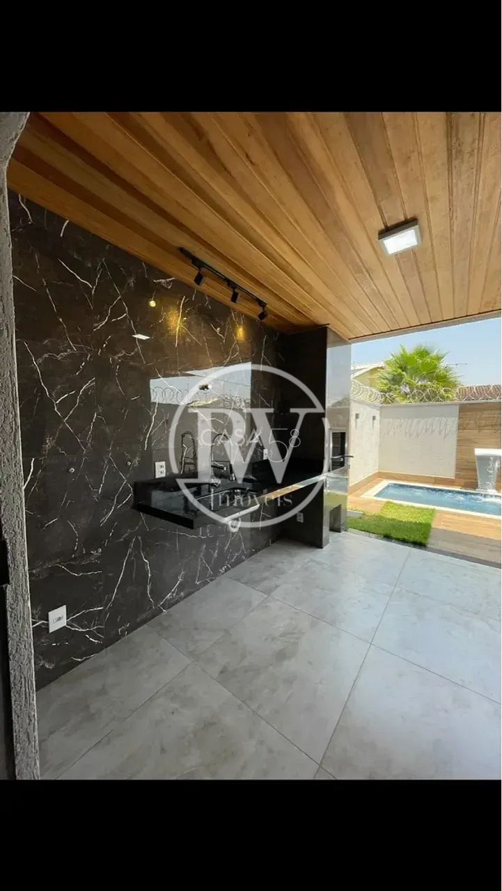 Sobrado à venda, 3 Quartos, sendo 3 suites, Residencial Porto Seguro, Goiânia.