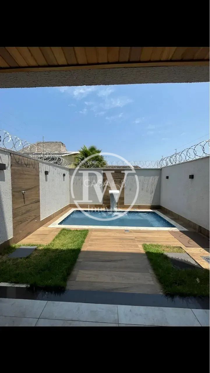 Sobrado à venda, 3 Quartos, sendo 3 suites, Residencial Porto Seguro, Goiânia.