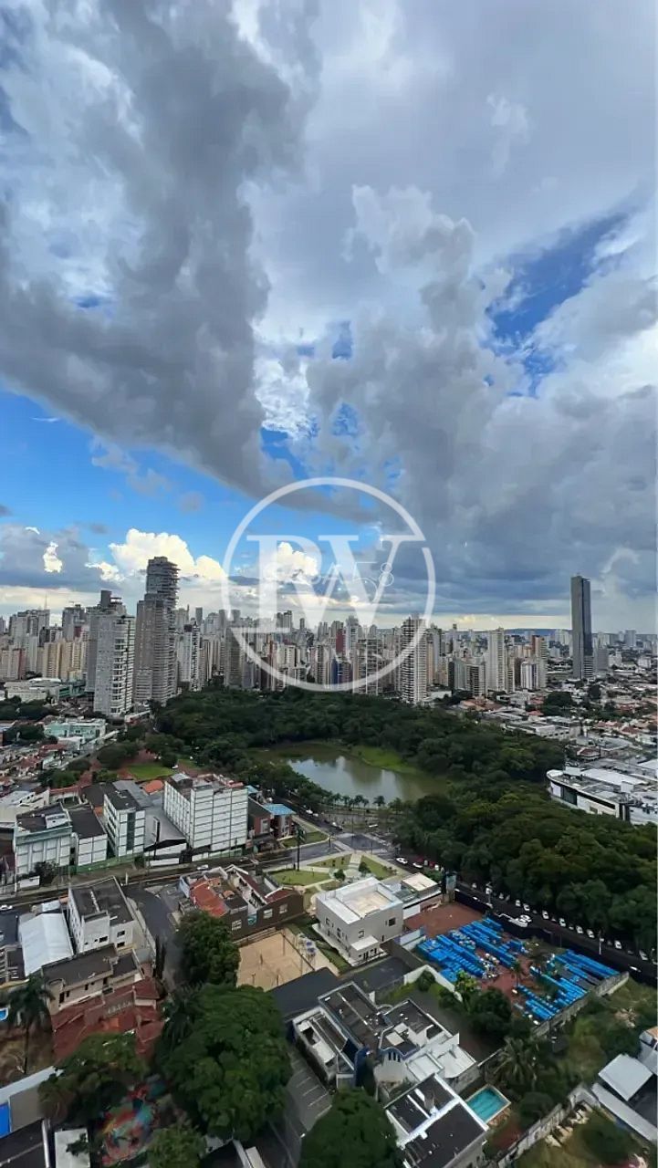 Apartamento duplex à venda vista para o Vaca Brava, Setor Bueno, Goiânia.