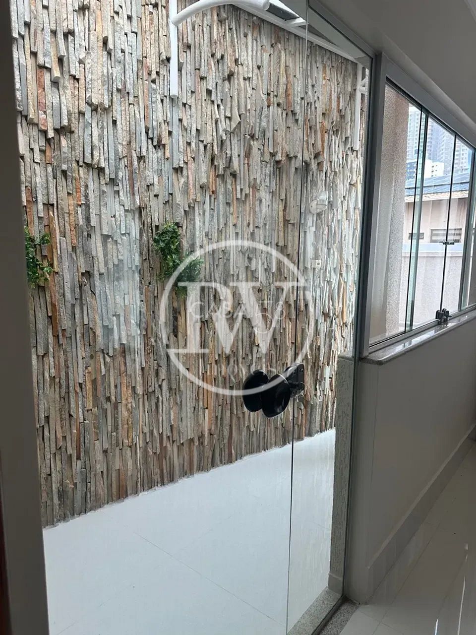 Sobrado de alto padrão à venda no Parque Amazônia – 4 quartos, 2 suítes, 330m²