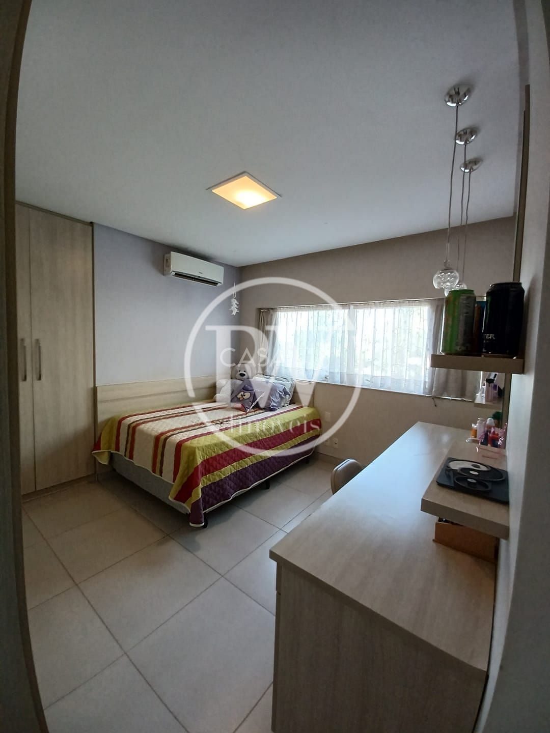 Sobrado de Alto Padrão à Venda no Jardins Atenas 3 Suítes, 320m² Terreno Amplo