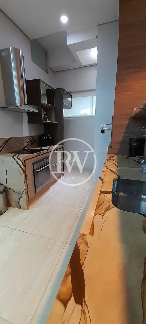 Mansão Exclusiva de Alto Padrão no Condomínio do Lago | 830m² | 5 Suítes