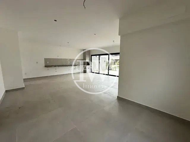 Casa Térrea em Condomínio Fechado – 3 Suítes | 172m² | Lazer Completo