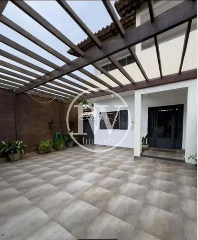 Sobrado à venda, Setor Jaó, 4 Quartos sendo 4 Suítes