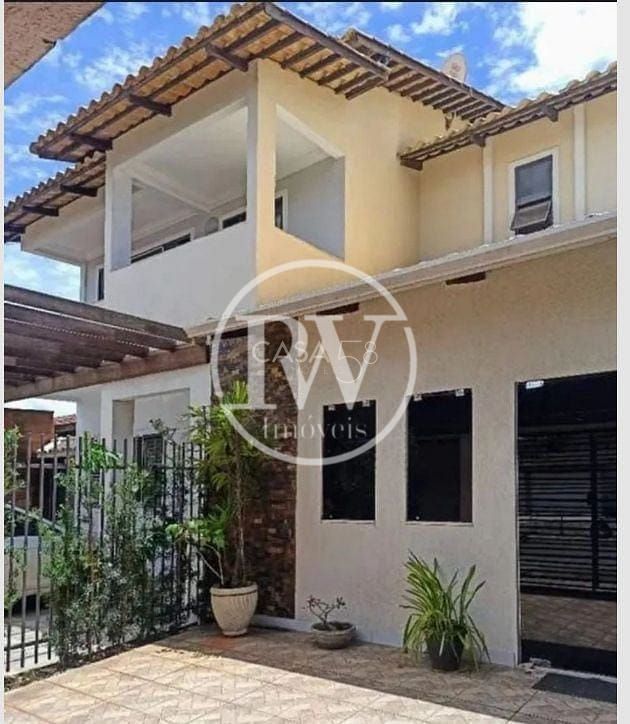 Sobrado à venda, Setor Jaó, 4 Quartos sendo 4 Suítes