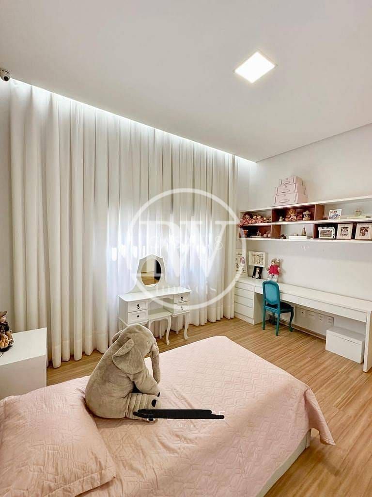 Casa a Venda no Condomínio GREEN PARK, 4 quartos sendo 4 suites , Goiânia, GO.