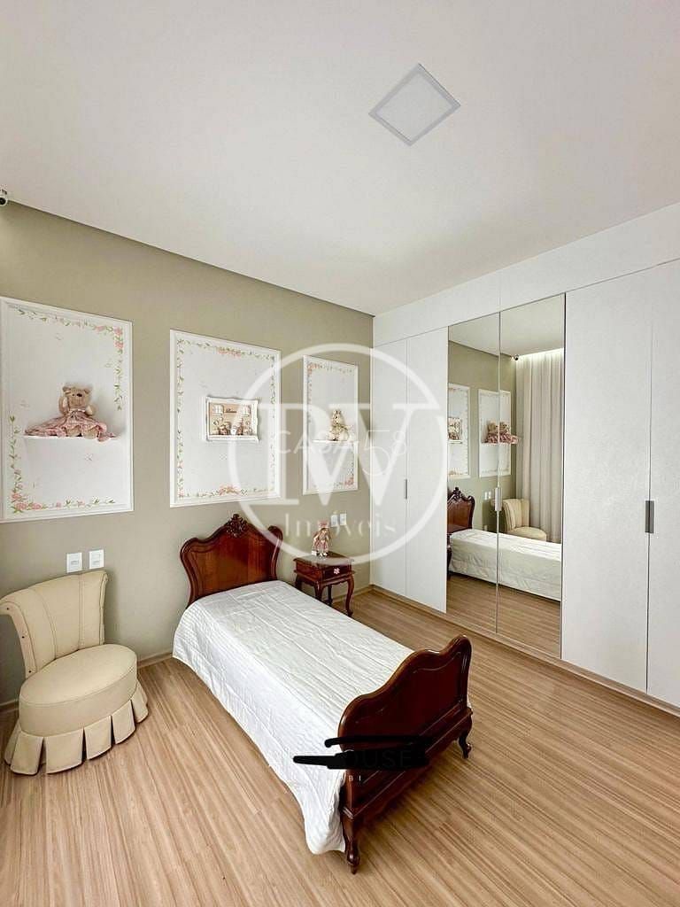 Casa a Venda no Condomínio GREEN PARK, 4 quartos sendo 4 suites , Goiânia, GO.