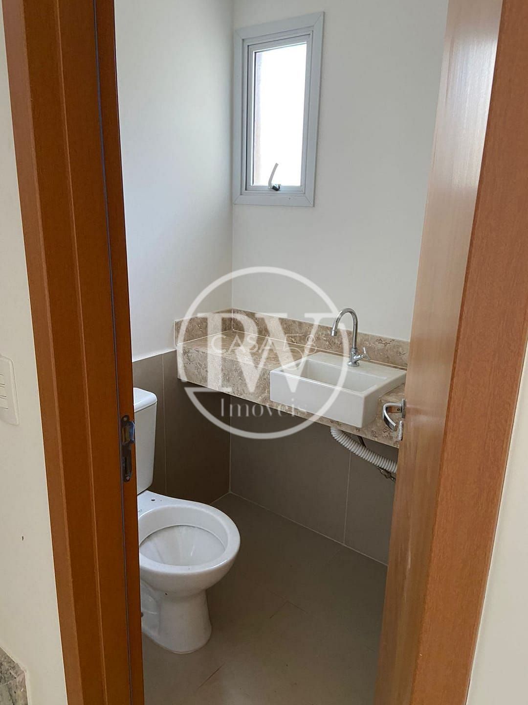 Sobrado no Condomínio Jardins de Lucca – 3 Suítes – 100m² – Lazer Completo