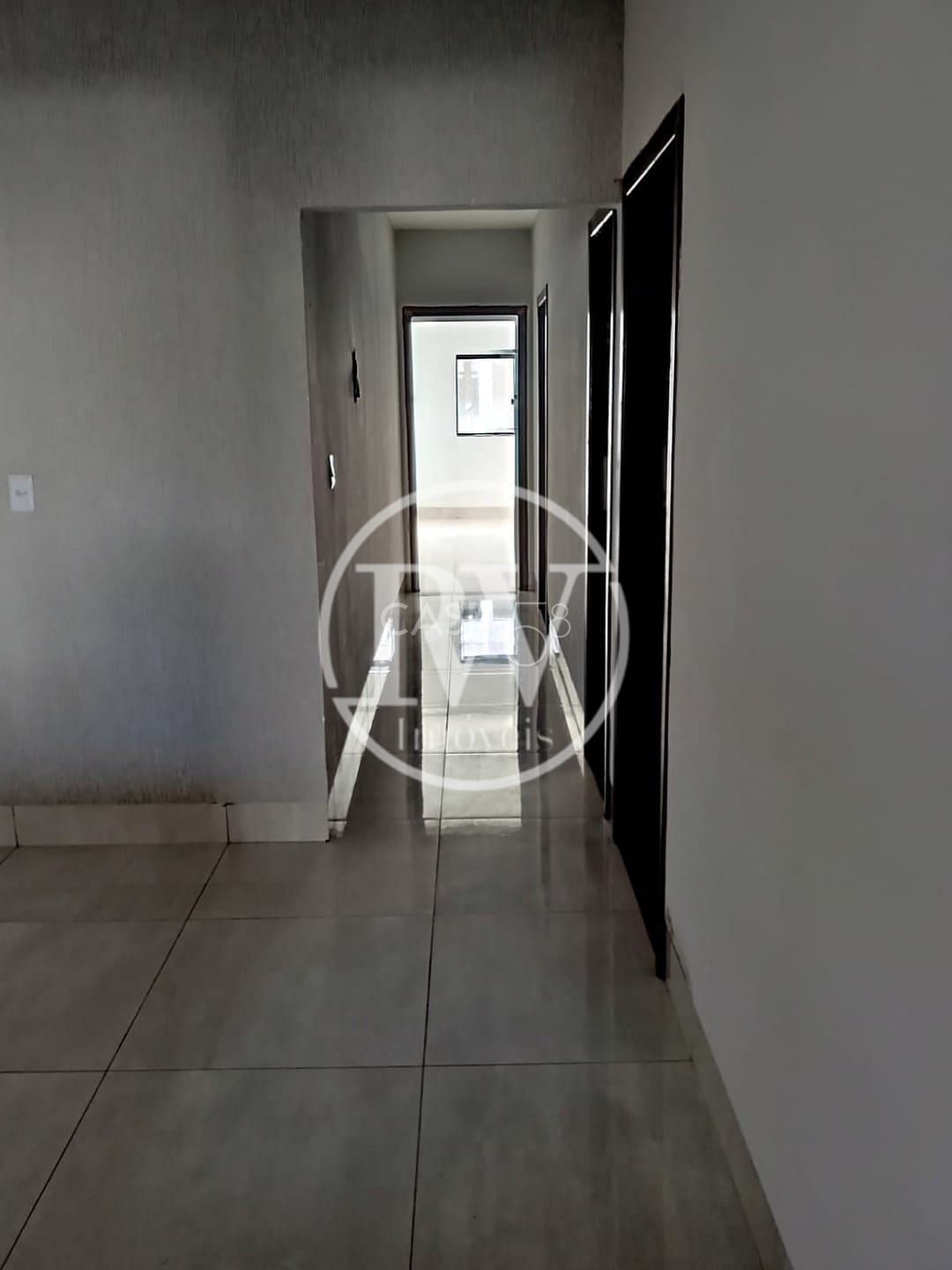 Casa Ampla com Sala Comercial – 3 Quartos + Espaço para Negócio – 170m²