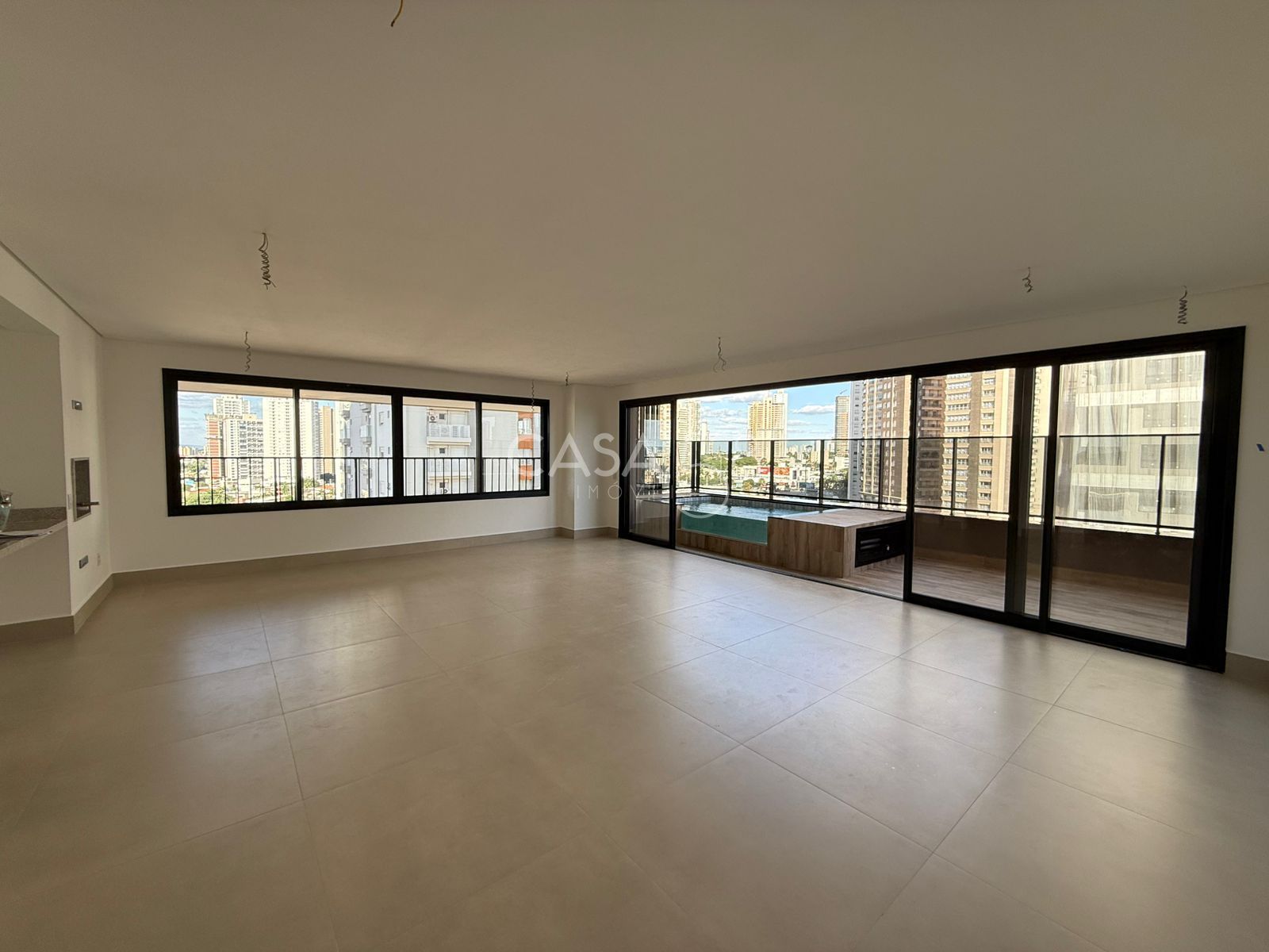 Apartamento Exclusivo no Terraço Bougainville – 248m²
