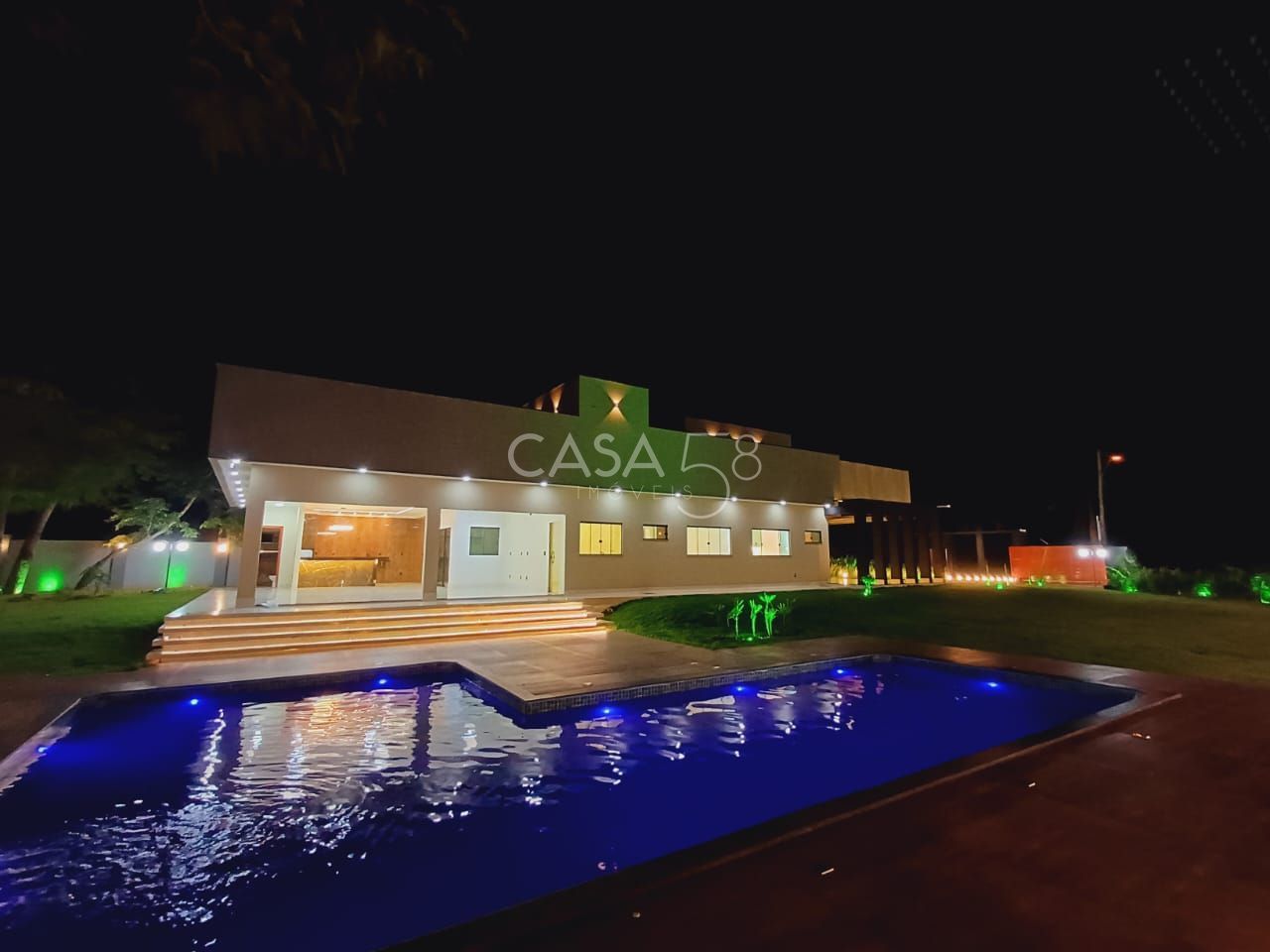 Casa Térrea de Alto Padrão – 3 Suítes | 15 km de Goiânia | 2.000 m² de terreno